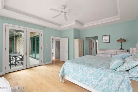 Bedroom - 6205 River Rd, Prospect, KY 40059 photo 2 of 9