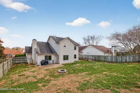 Exterior - 134 Hemingway Pl, Georgetown, KY 40324 photo 3 of 4