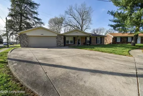 5409 Chestnutwood Way, Louisville, KY 40272