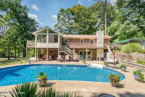 1103 Peaceful Way, Shepherdsville, KY 40165