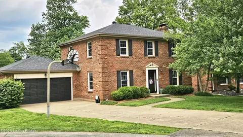 9809 Grenfell Way, Louisville, KY 40242
