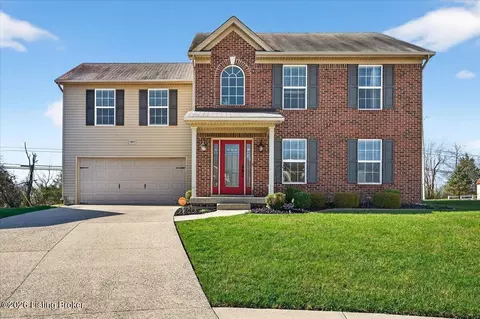 10627 Brook Chase Ct, Louisville, KY 40228
