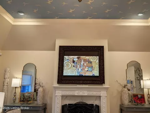 Living - 5709 Ruby Falls Dr, Prospect, KY 40059 photo 1 of 2