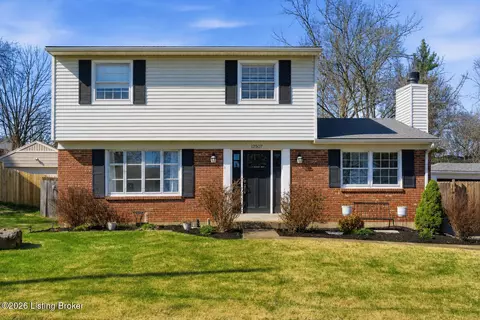 12507 Echo Bridge Rd, Louisville, KY 40243