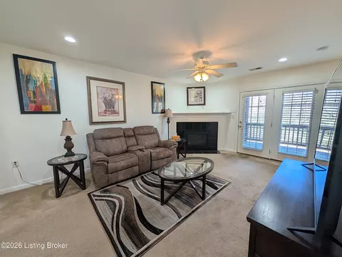 3012 Clevan Way #102, Louisville, KY 40220