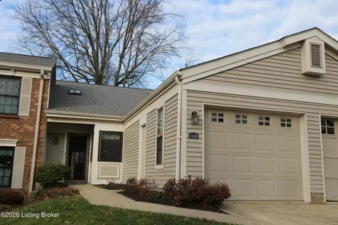 1608 Greens Edge Dr, Florence, KY 41042