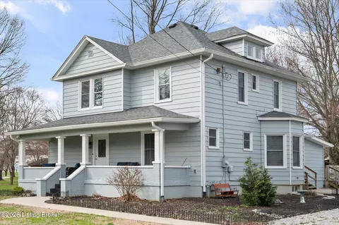 702 11th St, Carrollton, KY 41008