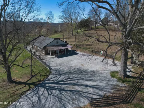 8743 Ky-52, Loretto, KY 40037