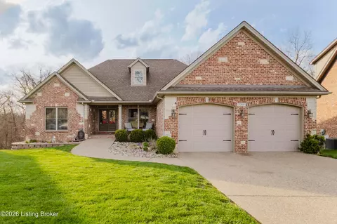 7705 Aspen Ridge Rd, Louisville, KY 40214