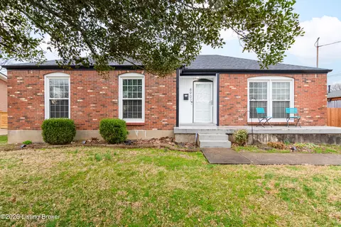 8902 Hagner Dr, Louisville, KY 40258