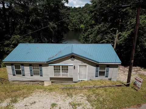 672 Fentress Hideout Ln, Westview, KY 40178