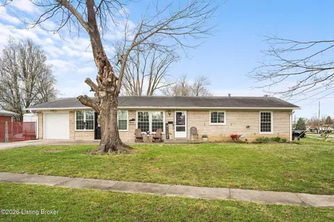 8114 Bost Ln, Louisville, KY 40219