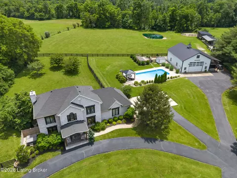1599 Taylor Wood Rd, Simpsonville, KY 40067
