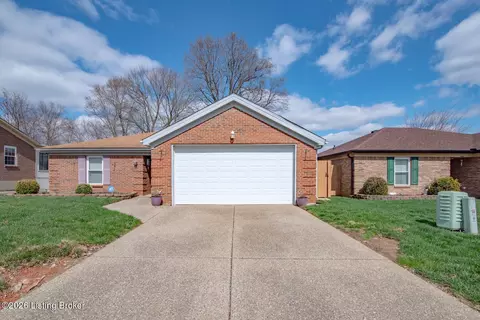 4805 Braves Ln, Louisville, KY 40272