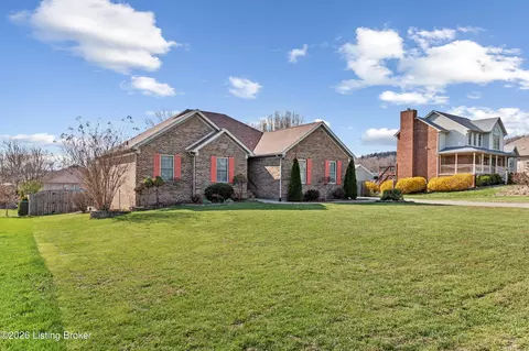 269 Beechwood Ave, Shepherdsville, KY 40165