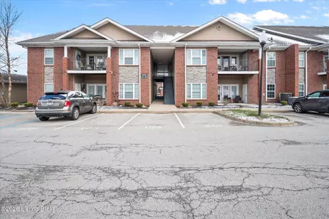 9402 Clubview Dr #102, Louisville, KY 40291