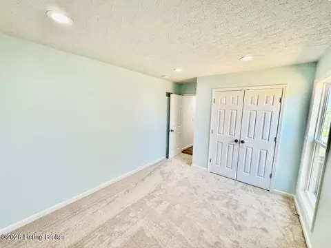 Bedroom - 140 Brookside Dr, Springfield, KY 40069 photo 7 of 7