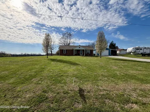 Exterior - 895 Mclain Rd, Springfield, KY 40069 photo 12 of 17