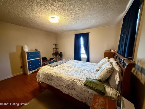 Bedroom - 895 Mclain Rd, Springfield, KY 40069 photo 4 of 4