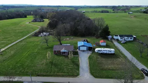 View/Area - 895 Mclain Rd, Springfield, KY 40069 photo 2 of 5