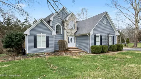 5400 Highpoint Dr, Crestwood, KY 40014