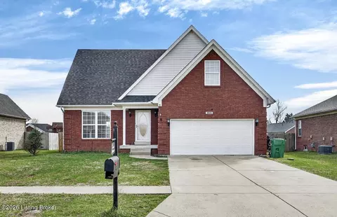 354 Bentwood Dr, Shepherdsville, KY 40165