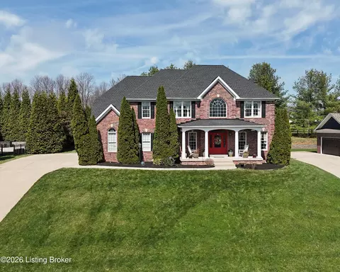 3578 Lafayette Pkwy, Floyds Knobs, IN 47119