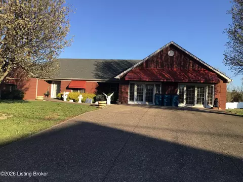 692 Arrowhead Ln, Shepherdsville, KY 40165