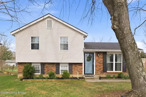 4949 Winding Spring Cir, Louisville, KY 40245