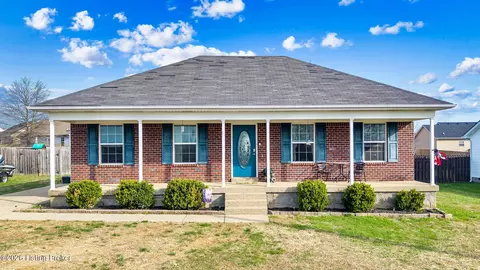 492 Gentry Ln, Mount Washington, KY 40047