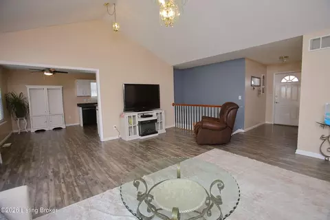 Other - 6227 Elanor Ct, Floyds Knobs, IN 47119 photo 3 of 11