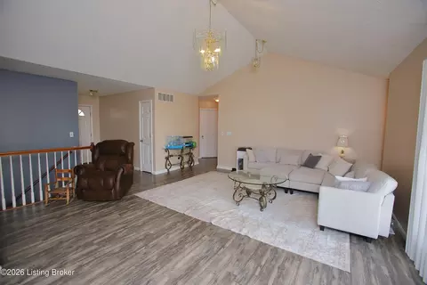 Living - 6227 Elanor Ct, Floyds Knobs, IN 47119 photo 2 of 3