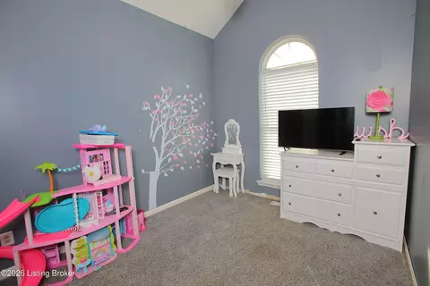 Bedroom - 6227 Elanor Ct, Floyds Knobs, IN 47119 photo 6 of 6