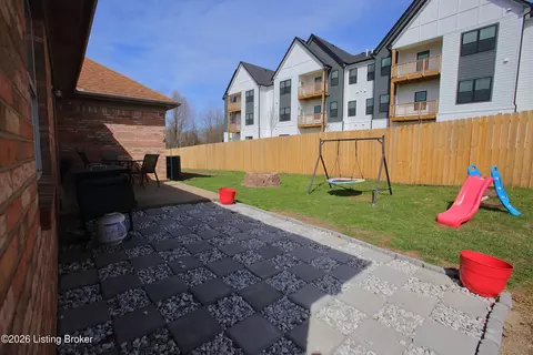 Exterior - 6227 Elanor Ct, Floyds Knobs, IN 47119 photo 5 of 8
