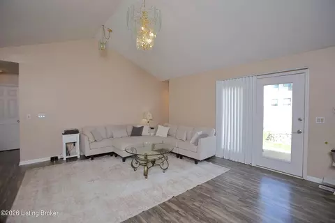 Living - 6227 Elanor Ct, Floyds Knobs, IN 47119 photo 1 of 3
