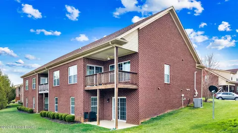 143 Garden View Pl # A, Shepherdsville, KY 40165