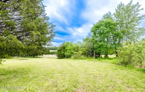 Exterior - 971 Constantine Rd, Cecilia, KY 42724 photo 5 of 8