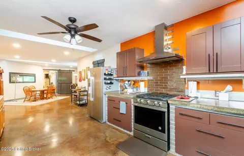 Kitchen - 971 Constantine Rd, Cecilia, KY 42724 photo 7 of 7