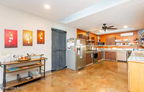 Kitchen - 971 Constantine Rd, Cecilia, KY 42724 photo 1 of 7