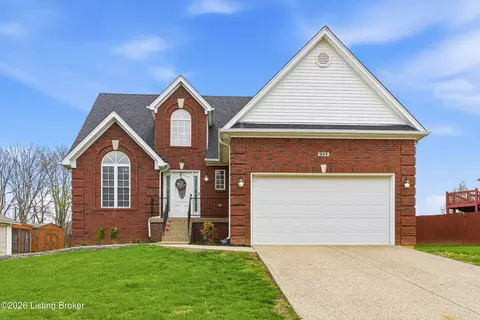 517 Chieftain Dr, Louisville, KY 40118