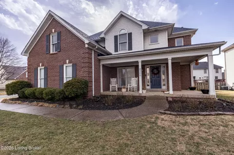 4300 Stone Glen Rd, Louisville, KY 40241