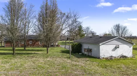 Exterior - 6830 Smithfield Rd, Smithfield, KY 40068 photo 6 of 6