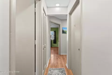 Entry Way - 6830 Smithfield Rd, Smithfield, KY 40068 photo 3 of 5