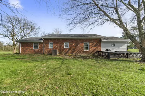 Exterior - 6830 Smithfield Rd, Smithfield, KY 40068 photo 5 of 6
