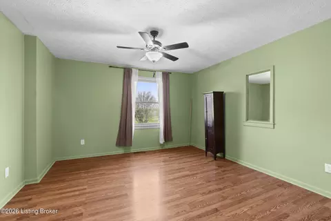 Bedroom - 6830 Smithfield Rd, Smithfield, KY 40068 photo 1 of 5