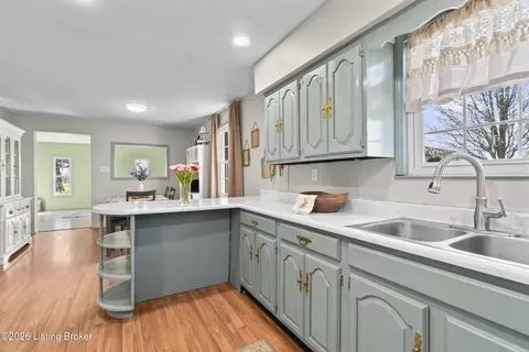 Kitchen - 6830 Smithfield Rd, Smithfield, KY 40068 photo 2 of 3