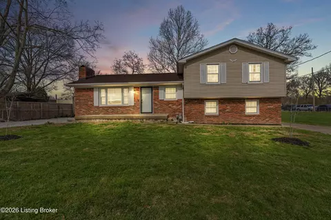 3701 Lees Ln, Louisville, KY 40216
