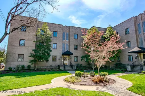 2126 Village Dr #12, Louisville, KY 40205
