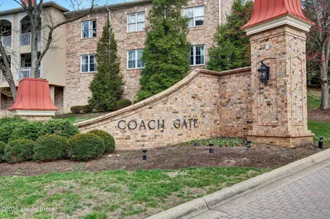 5800 Coach Gate Wynde #321, Louisville, KY 40207