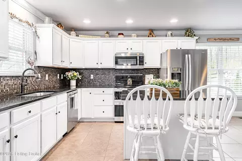 Kitchen - 11675 Big Bone Rd, Union, KY 41091 photo 4 of 8